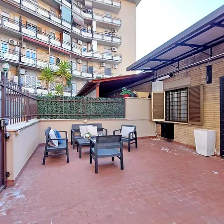 La Terrazza Di Christian Apartment