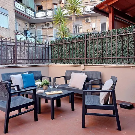La Terrazza Di Christian Apartment *