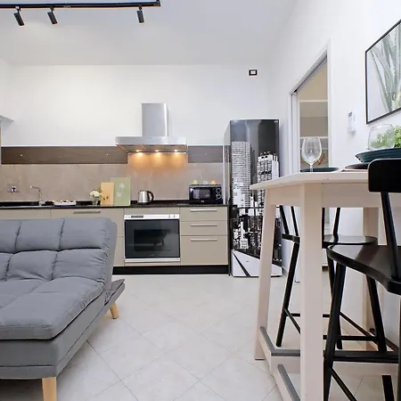 La Terrazza Di Christian By Domus&dimore Apartman