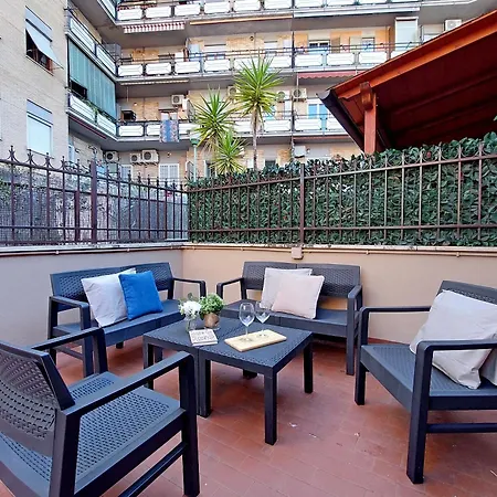 La Terrazza Di Christian By Domus&dimore * Řím